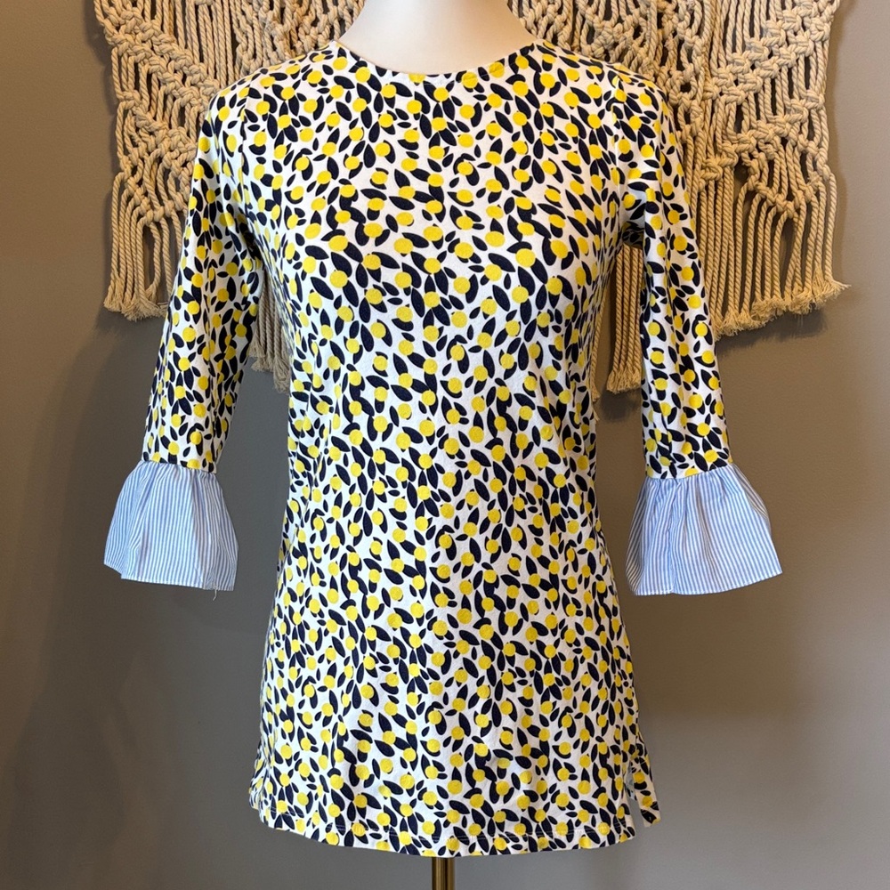 Crown & Ivy Yellow and Navy Lemon Print Top